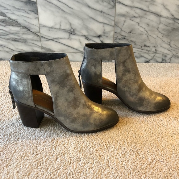 BC X Free People gray cut-out booties, sz 9.5. - Picture 4 of 4